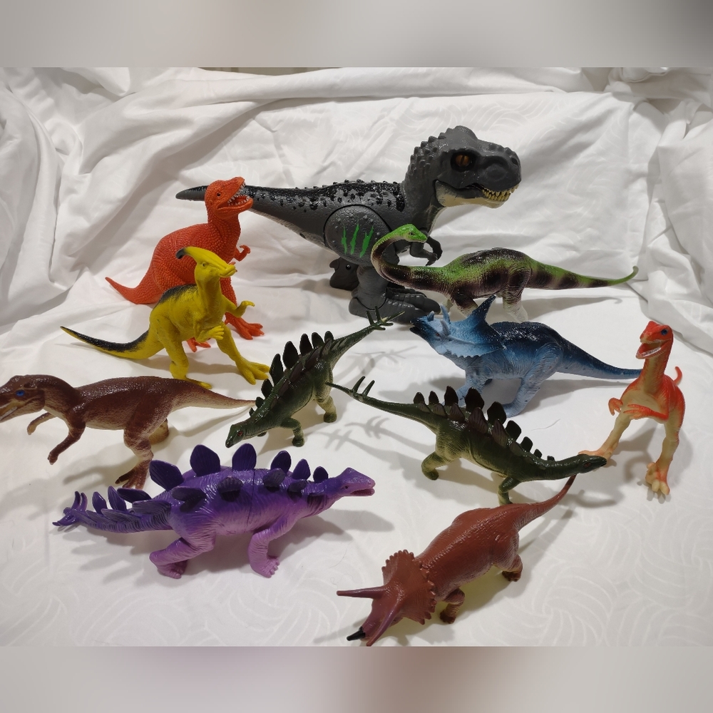 Dinosaurs figurines lot